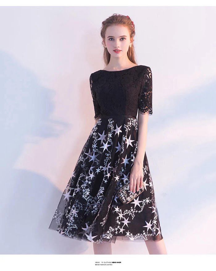 Chanel女裝 香奈兒連衣裙 法國專櫃同步 2019新款短袖 抗皺 蕾絲拼接 重工刺繡 網紗大擺連衣裙  xly1432